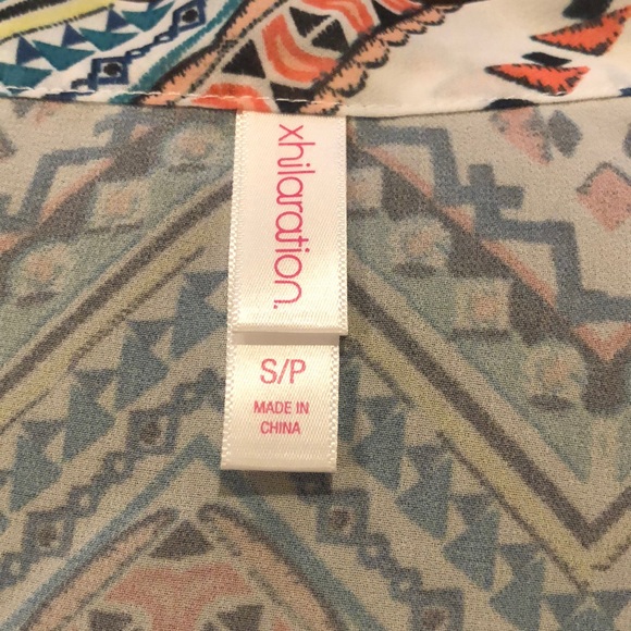 Blouse - Picture 4 of 4